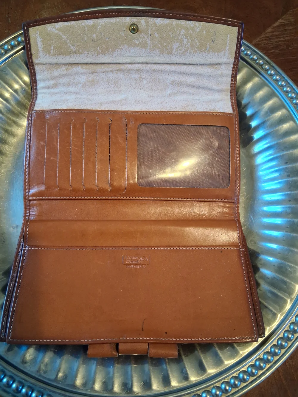Dooney & Bourke classic 90